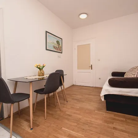 Apartman Ann *